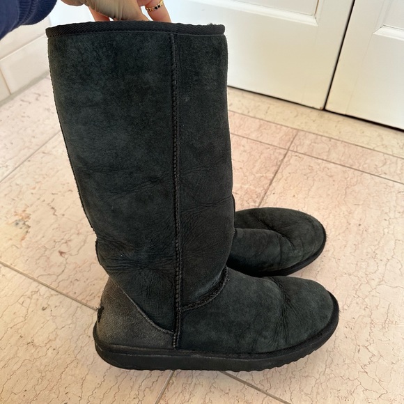 UGG Australia Black Tall Shearling Boots - Picture 14 of 16